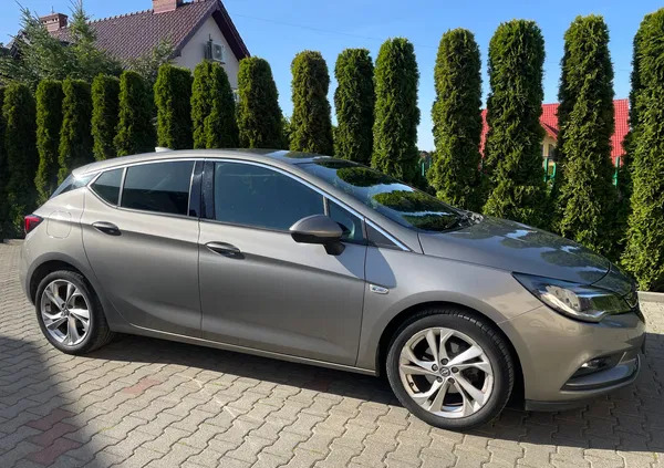 małopolskie Opel Astra cena 49000 przebieg: 116000, rok produkcji 2017 z Miejska Górka